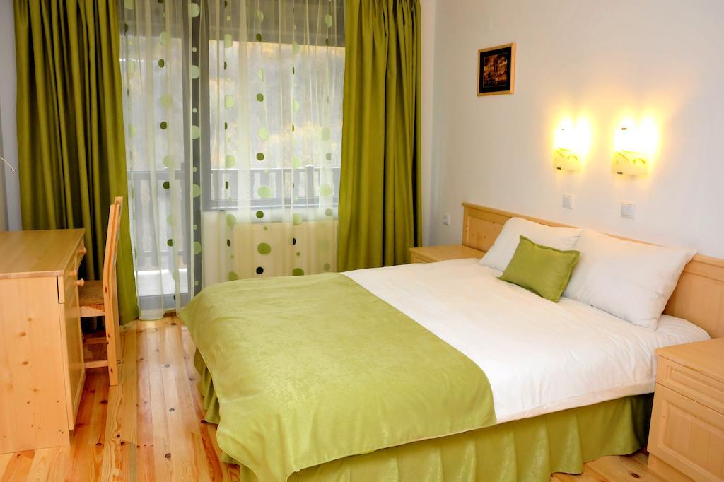 Family Hotel And Restaurant Plamena Oreshak  Zimmer foto